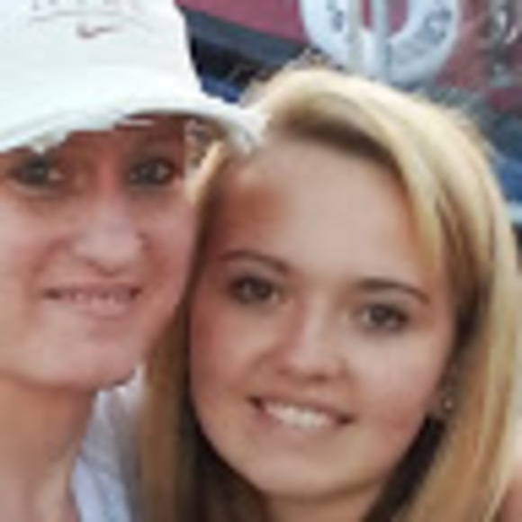 Meet your Posher, Jami - Picture 1 of 1